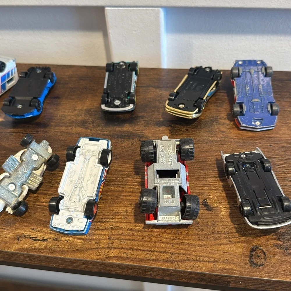 HOT WHEELS -USED HOT WHEELS BUNDLE